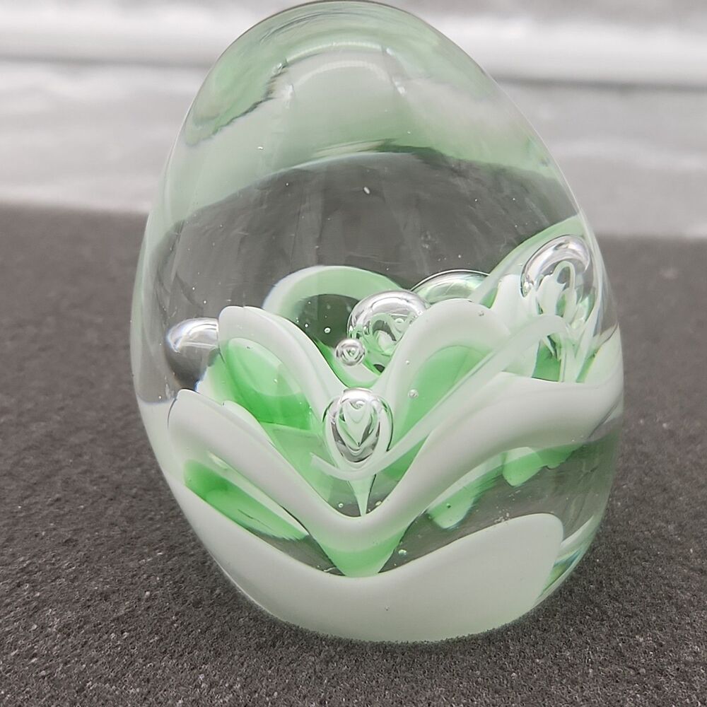 Paperweight St Clair Green & White Ribbon Art Glass Egg Control Bubbles 2"x2.75"